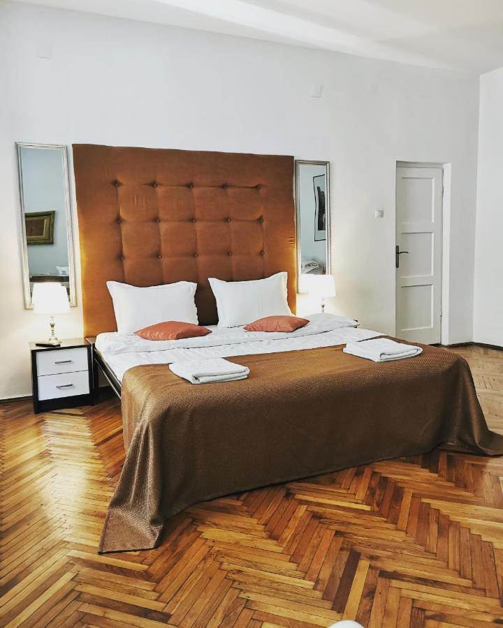 Classic Home Sibiu Exterior photo